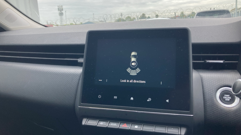 Renault Clio 1.0 TCe 100 Iconic 5dr Petrol Hatchback